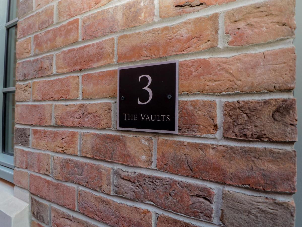 3 The Vaults Apartment Glastonbury Exterior photo